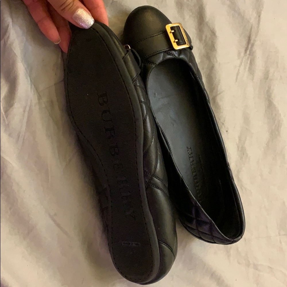 Burberry flats size 38 - Picture 3 of 3